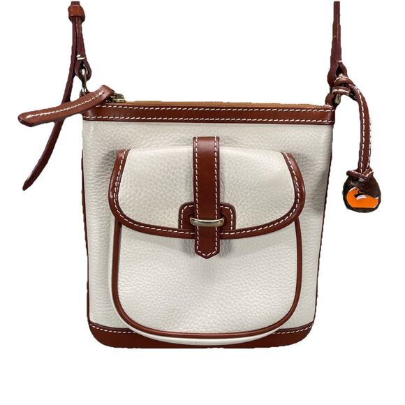 VTg Dooney & Bourke Pebbled Leather Cream/Brown Letter Carrier Crossbody Charm - Picture 1 of 10